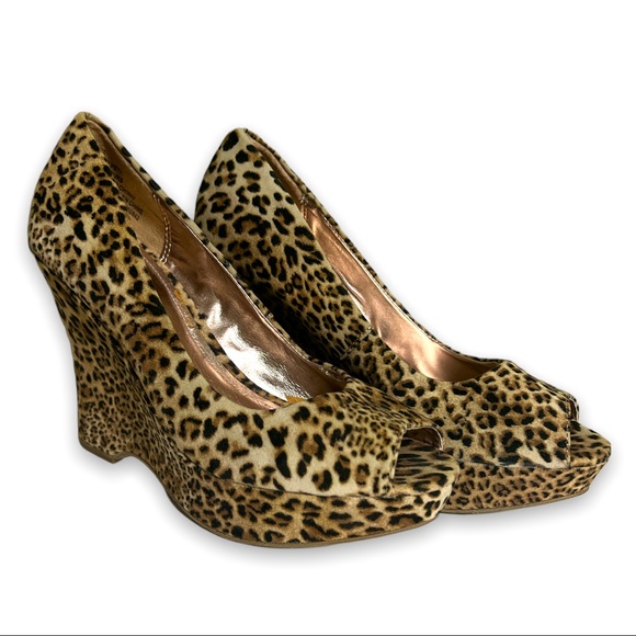 Express Leopard Print Wedge Heels Size 7 - Picture 1 of 3